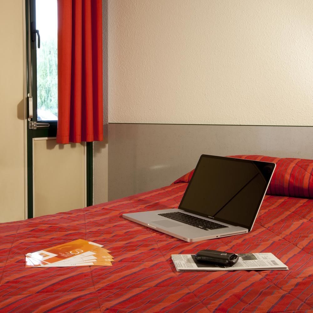 Première Classe Sud Murigny Hotel